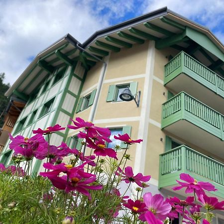 Lisa Da Pent Hotel Canazei Ngoại thất bức ảnh